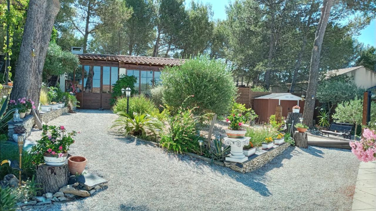 博凯尔Les Coronilles住宿加早餐旅馆 外观 照片