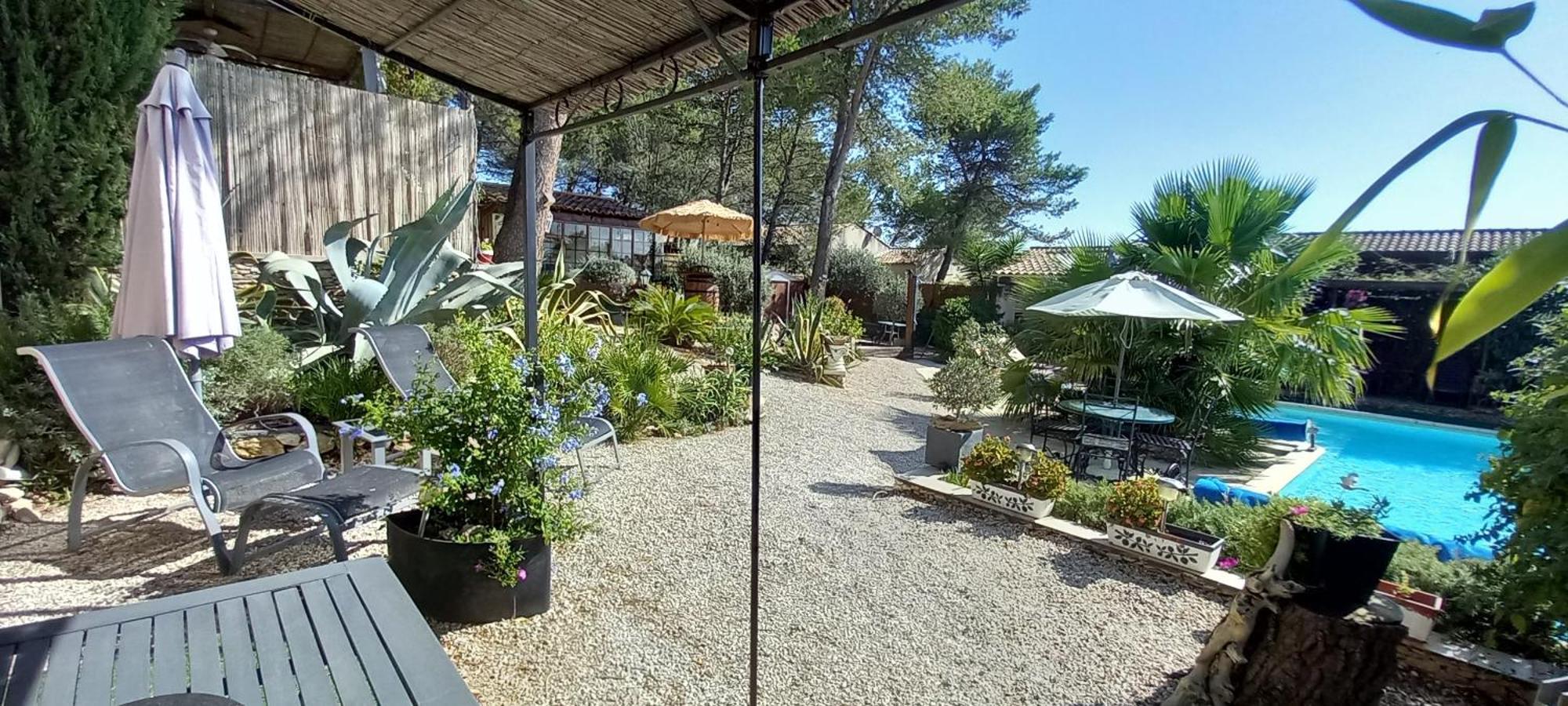 博凯尔Les Coronilles住宿加早餐旅馆 外观 照片