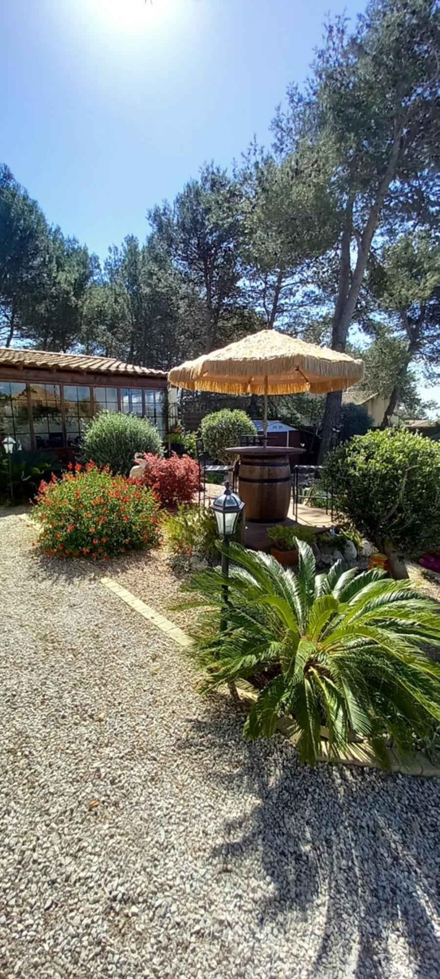 博凯尔Les Coronilles住宿加早餐旅馆 外观 照片